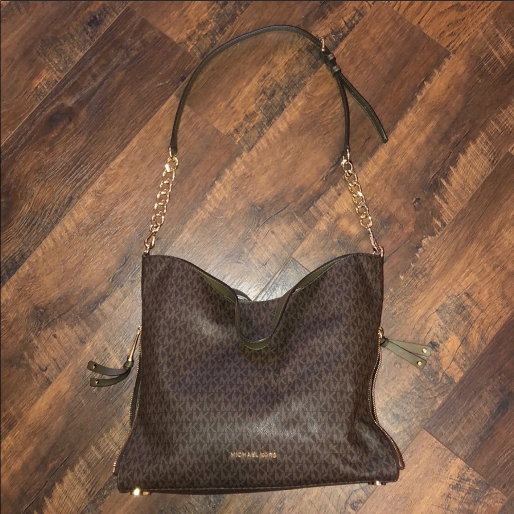 MICHAEL KORS PURSE - excellent condition
